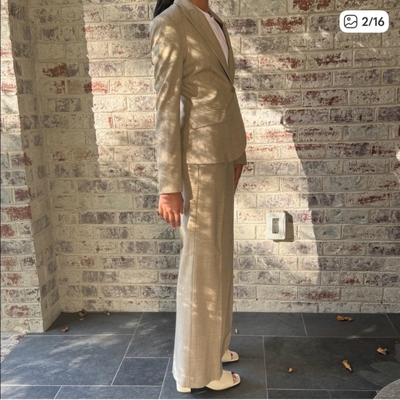 Theory Gray sage pantsuit 00 - Picture 4 of 12